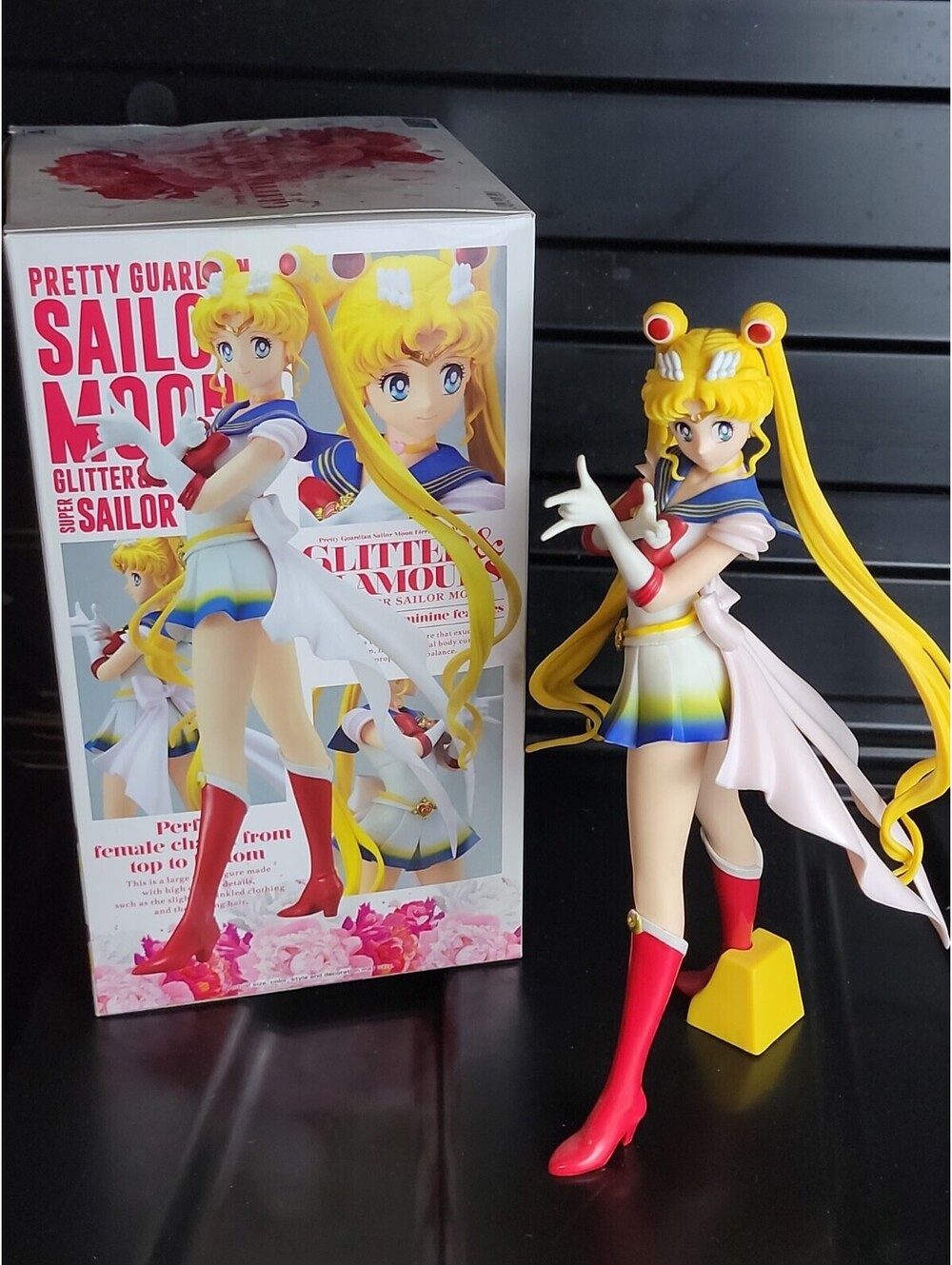 Sailor Moon Eternal Glitter & Glamours Super Sailor Moon Bandai Figure